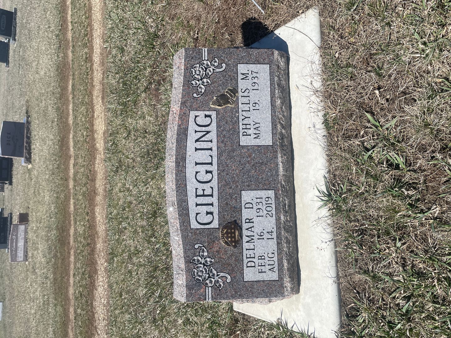 Delmar D. Giegling's grave. Photo 1
