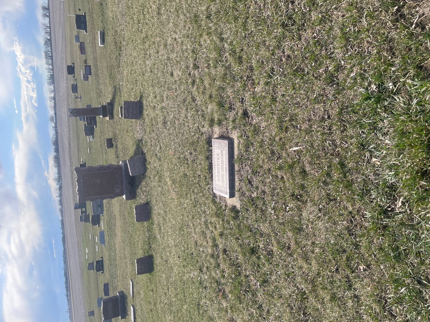 Anne Ziemann's grave. Photo 1