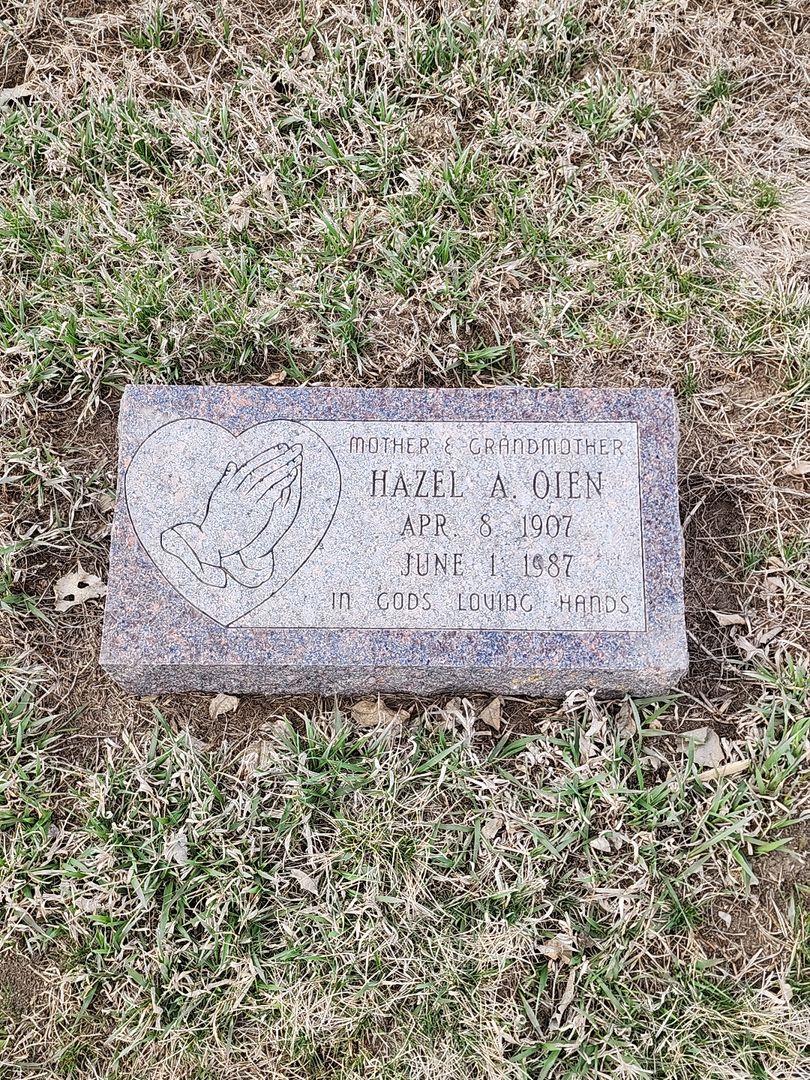 Hazel A. Oien's grave. Photo 1