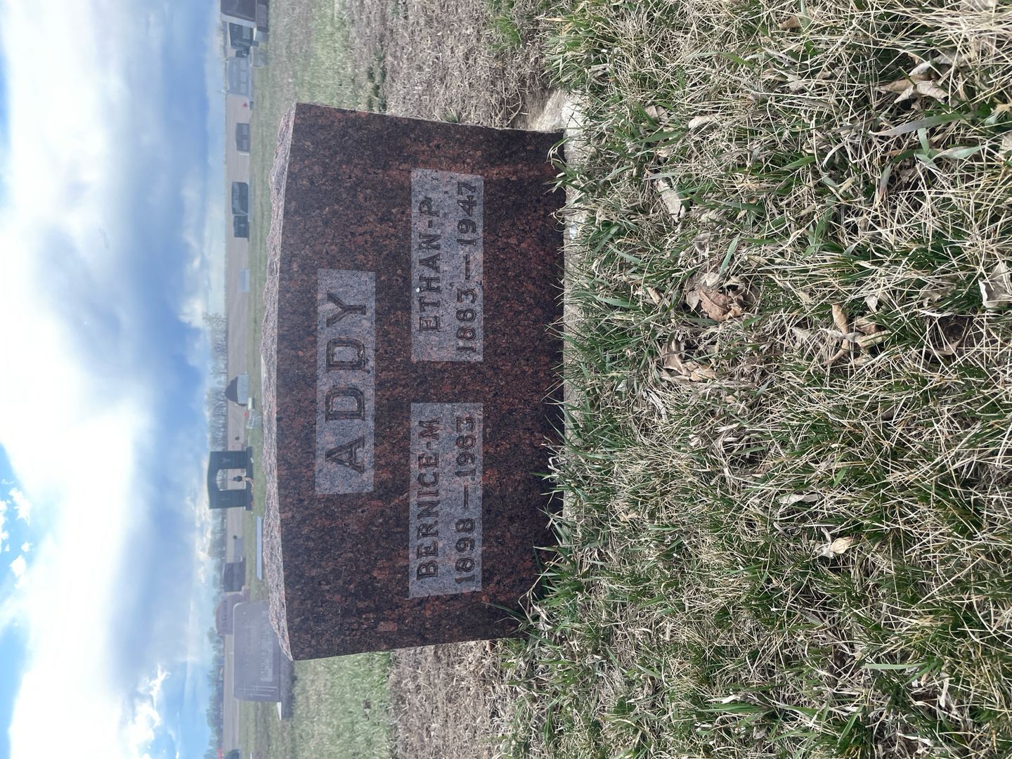 Ethan Pearl Addy's grave. Photo 1