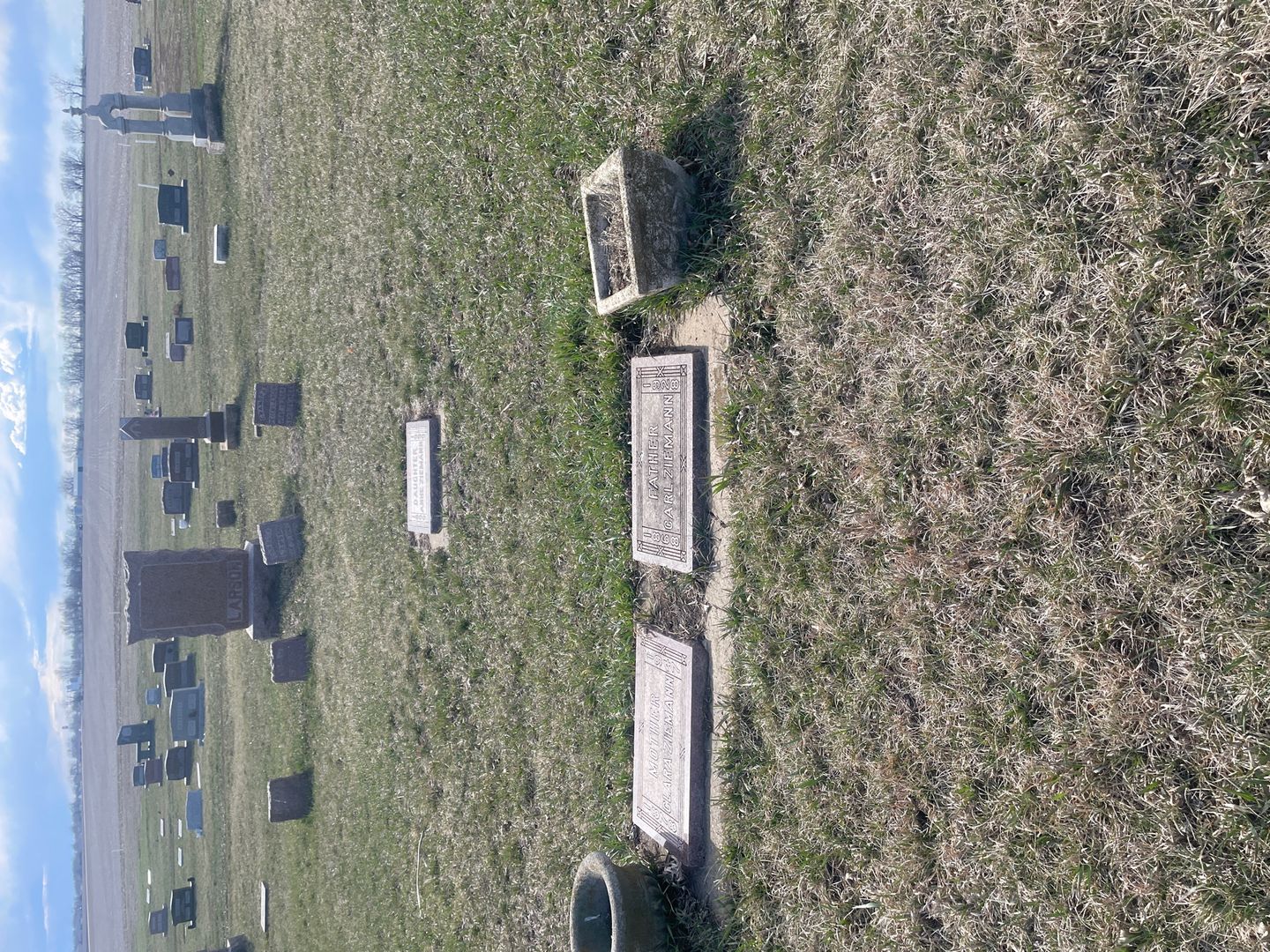 Carl Ziemann's grave. Photo 1