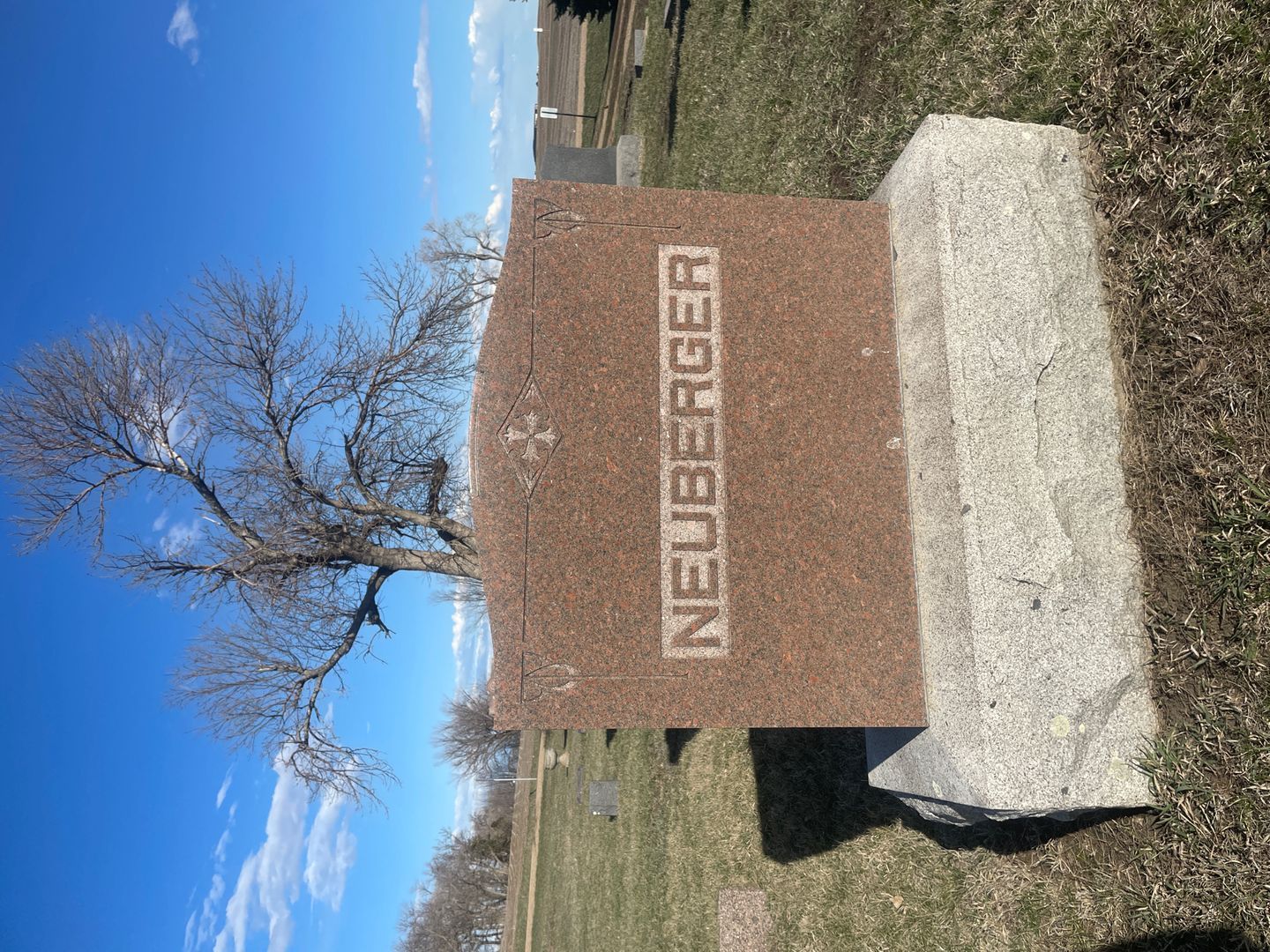 John Neuberger's grave. Photo 1