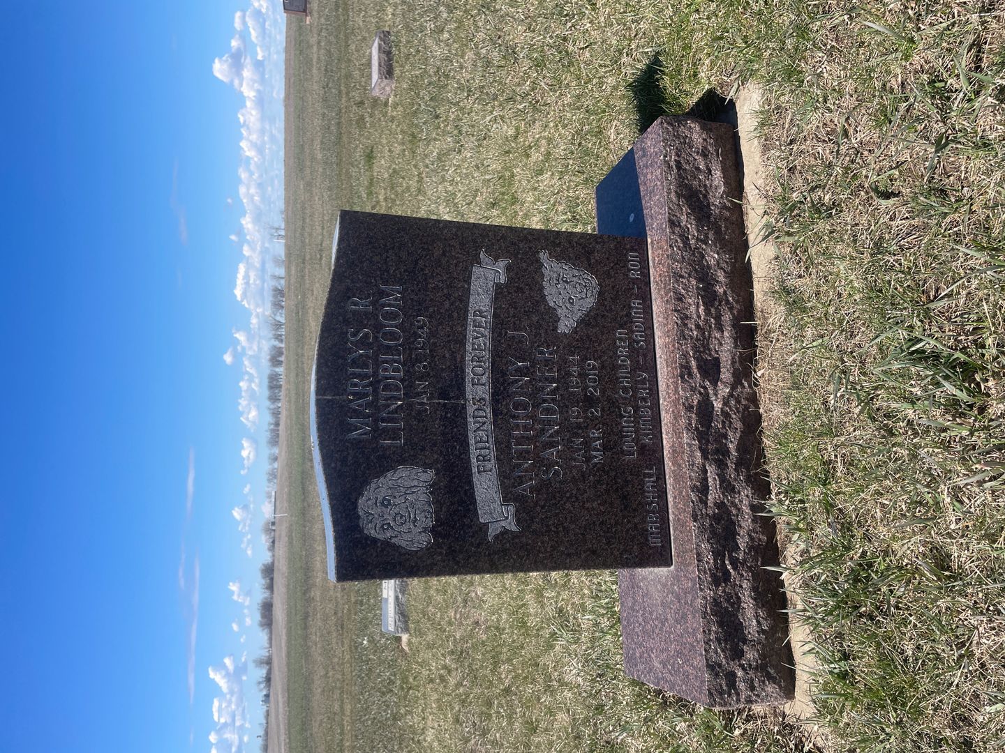Anthony J. Sandner's grave. Photo 1