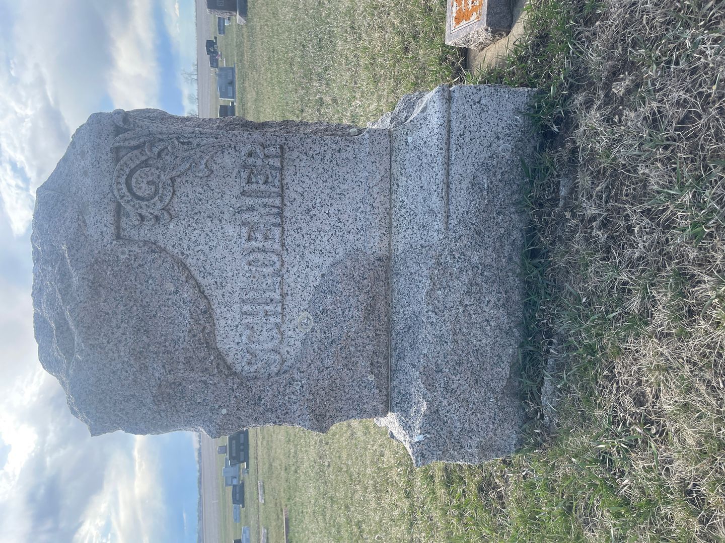 Tibettje Schloemer's grave. Photo 1