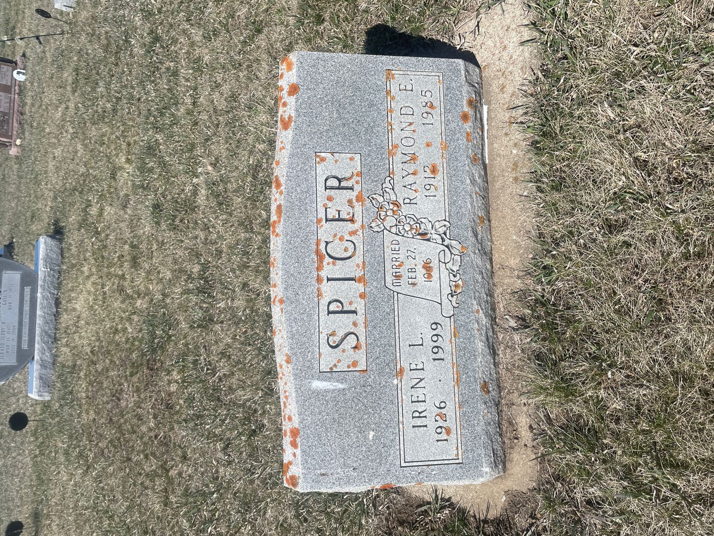 Irene Leona Zuraff Spicer's grave. Photo 1