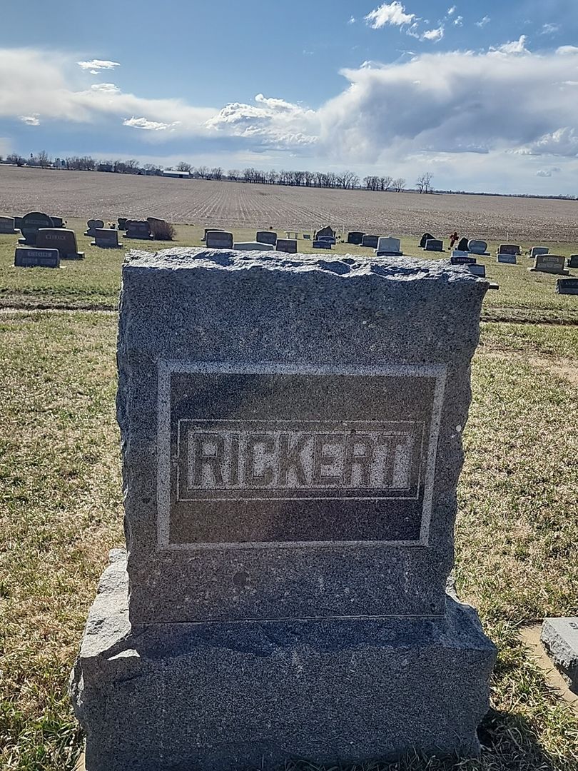 Arlene Kaster's grave. Photo 1