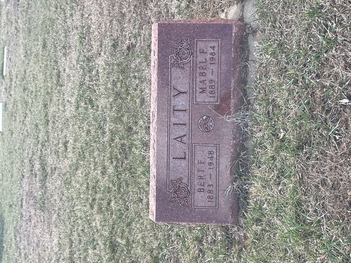 Bert F. Laity's grave. Photo 1