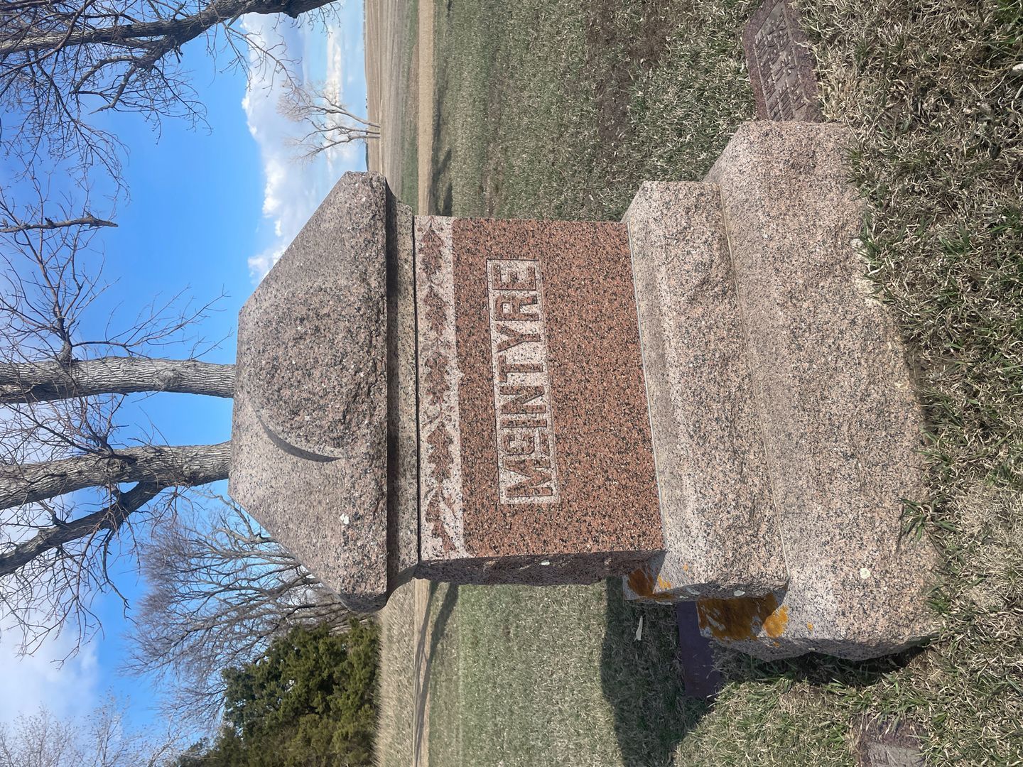 Freda L. C. Larick McIntyre's grave. Photo 1