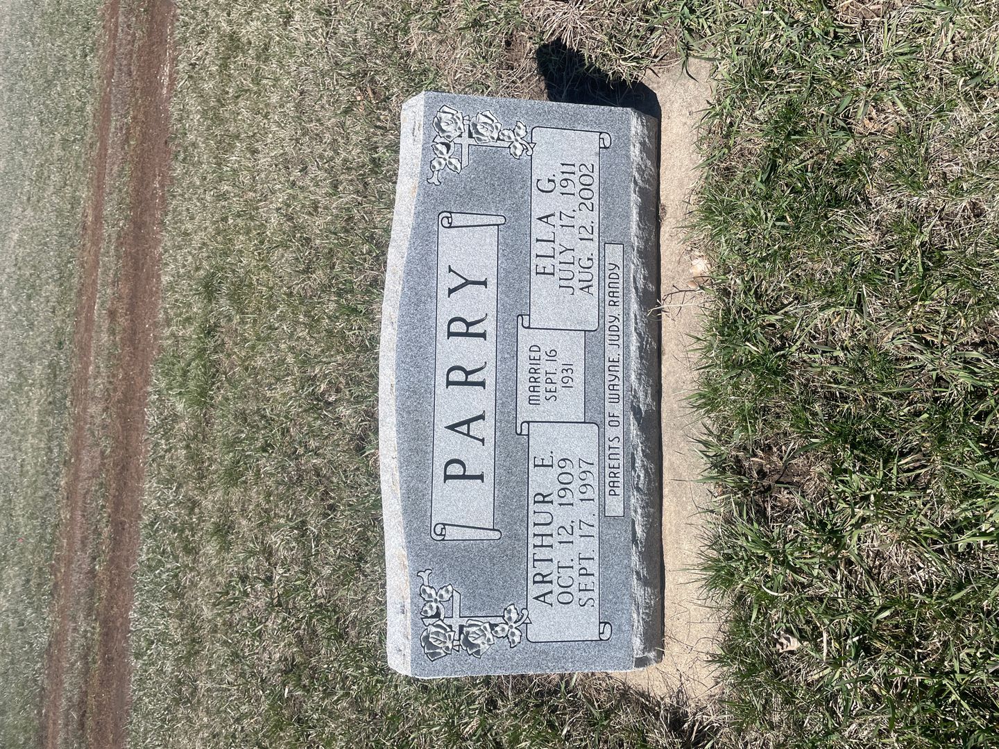 Ella G. Parry's grave. Photo 1