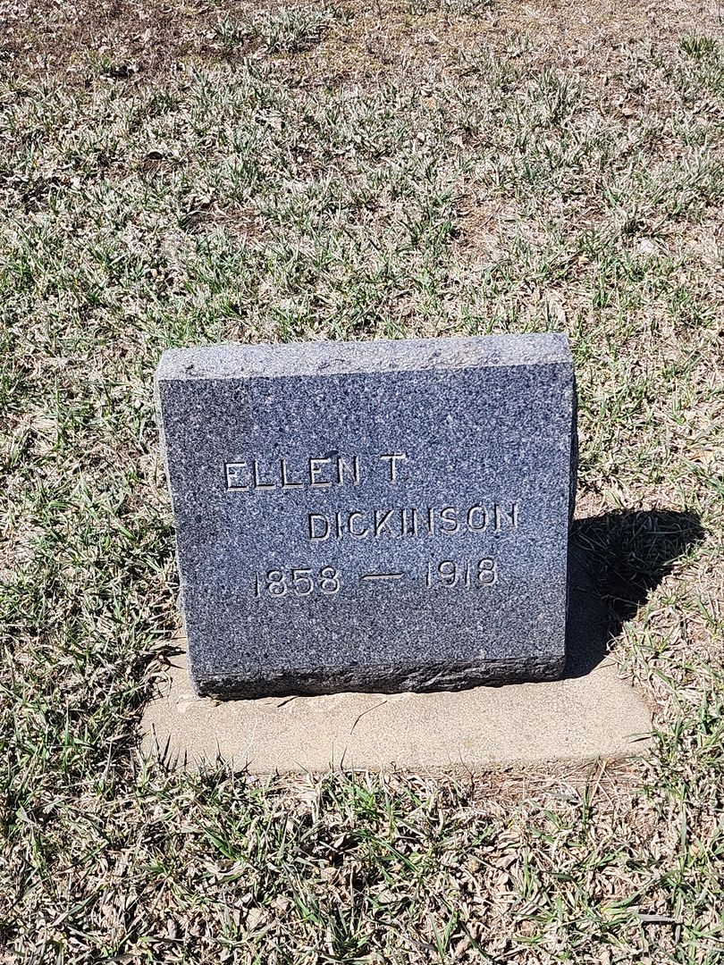Ellen T. Gage Dickinson's grave. Photo 1