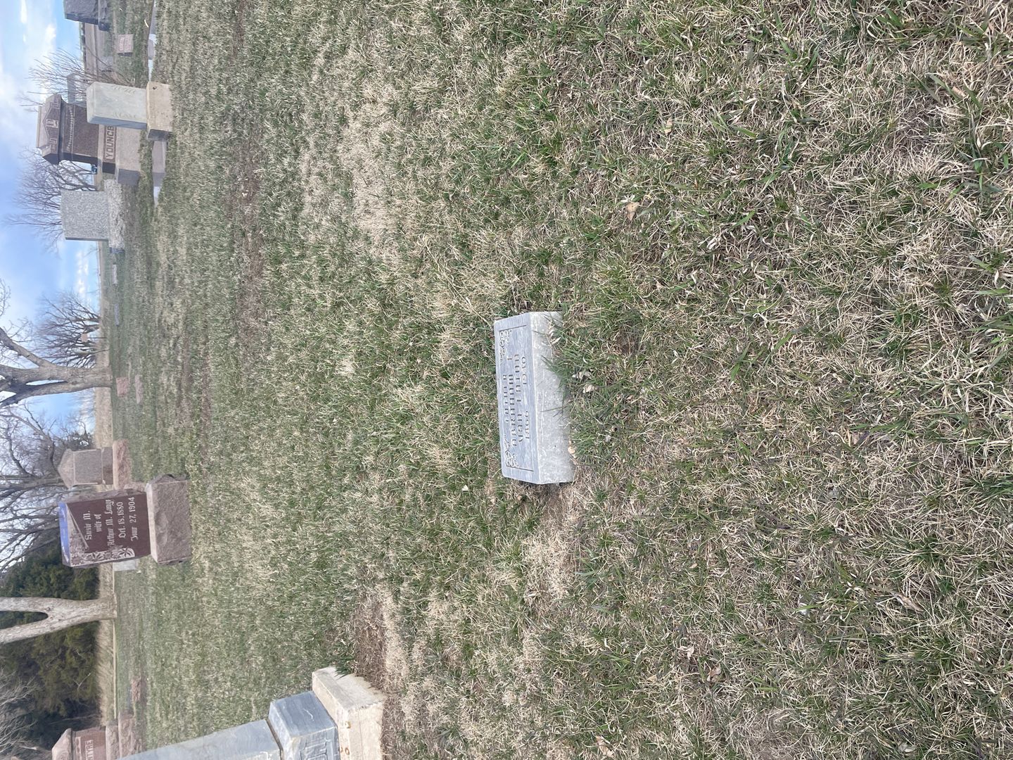 Abraham Lincoln VanEaton's grave. Photo 1
